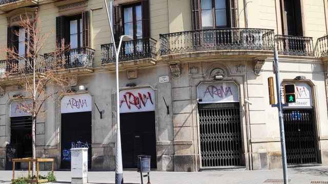 Sala de fiestas Arena, en la confluencia de calles Balmes y Diputació en el Eixample de Barcelona / MA