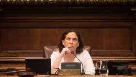 Ada Colau, en un pleno del Ayuntamiento de Barcelona / EFE