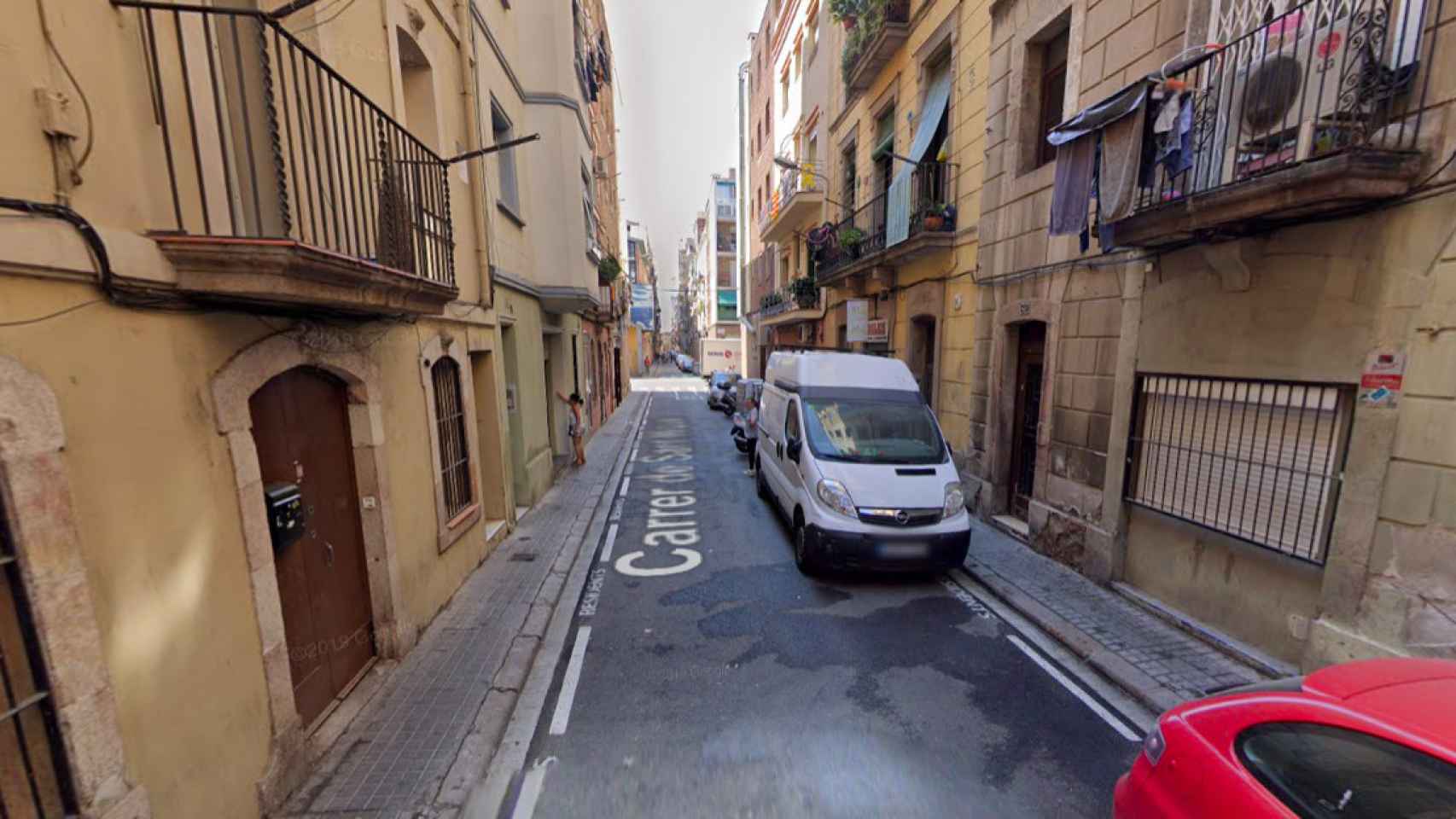 Calle de Sant Miquel de la Barceloneta en la que se ha desarticulado un narcopiso de Shabú / GOOGLE MAPS