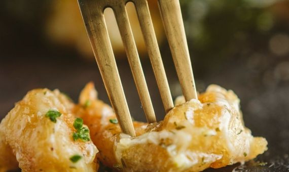 'Rock shrimp tempura' uno de los platos que se pueden degustar en el Salvaje Barcelona / INSTAGRAM