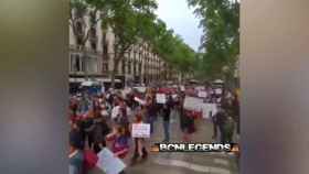 Manifestación negacionista en La Rambla de Barcelona / REDES SOCIALES