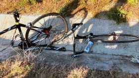 Una bicicleta tras el accidente de un ciclista / RADAR SEGOVIA