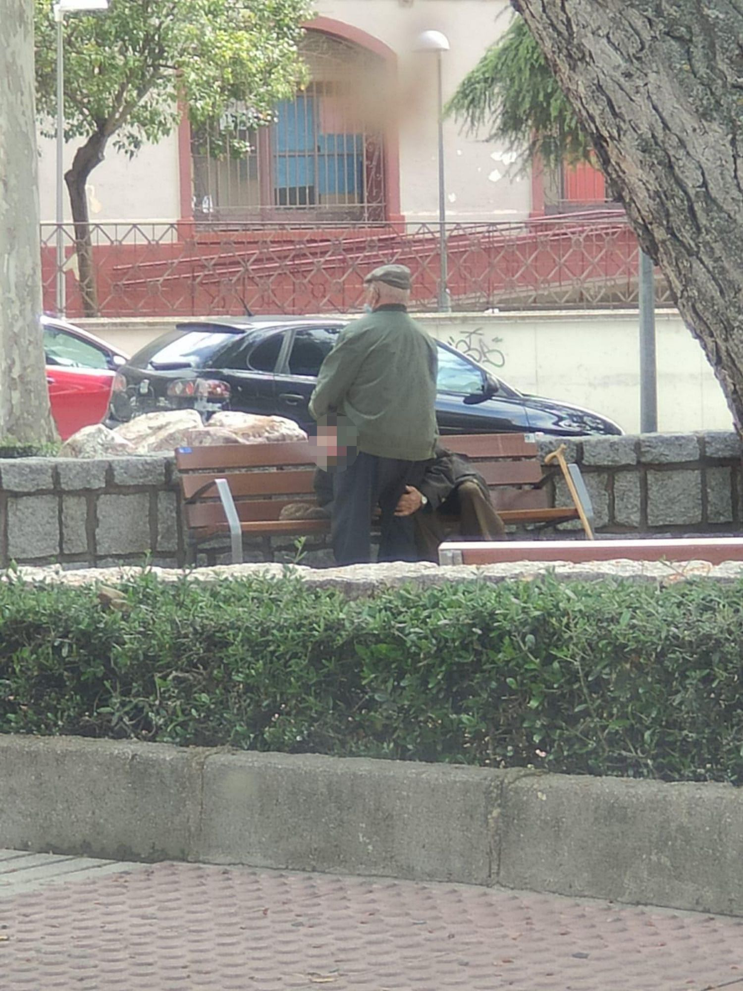 Los dos ancianos pillados practicando sexo oral en la calle en Ciudad Real / REDES SOCIALES