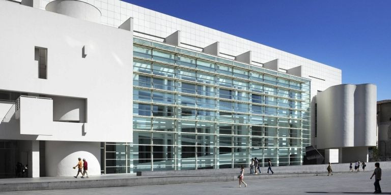 Museo Nacional de Arte de Cataluña / MACBA