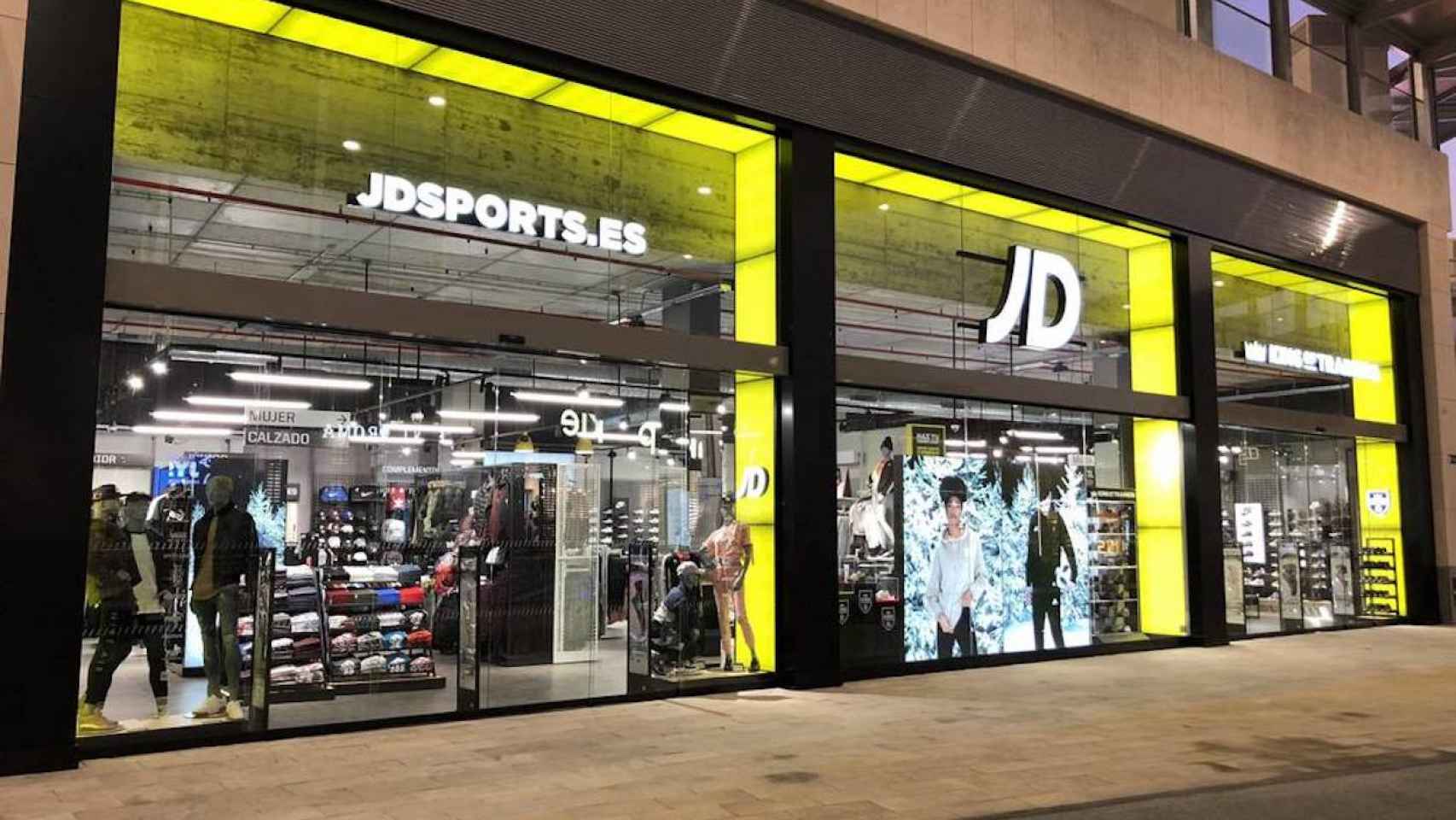 Exterior de una tienda JD Sports en una imagen de archivo