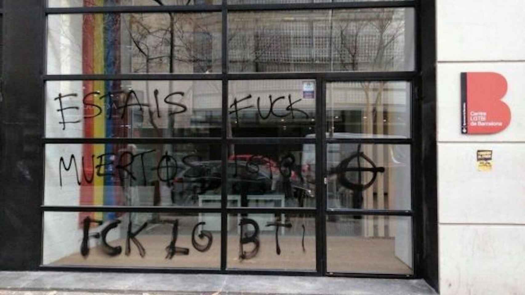 Ataque al centro LGTBI de Barcelona, este invierno: aumentan las agresiones / CENTRE LGTBI-TWITTER