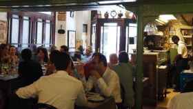 El restaurante Can Lluís, lleno de gente en 2017 / METRÓPOLI - ARNAU MAS