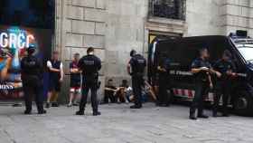 Redada de Mossos d'Esquadra a ladrones en el paseo de Gràcia / ARCHIVO