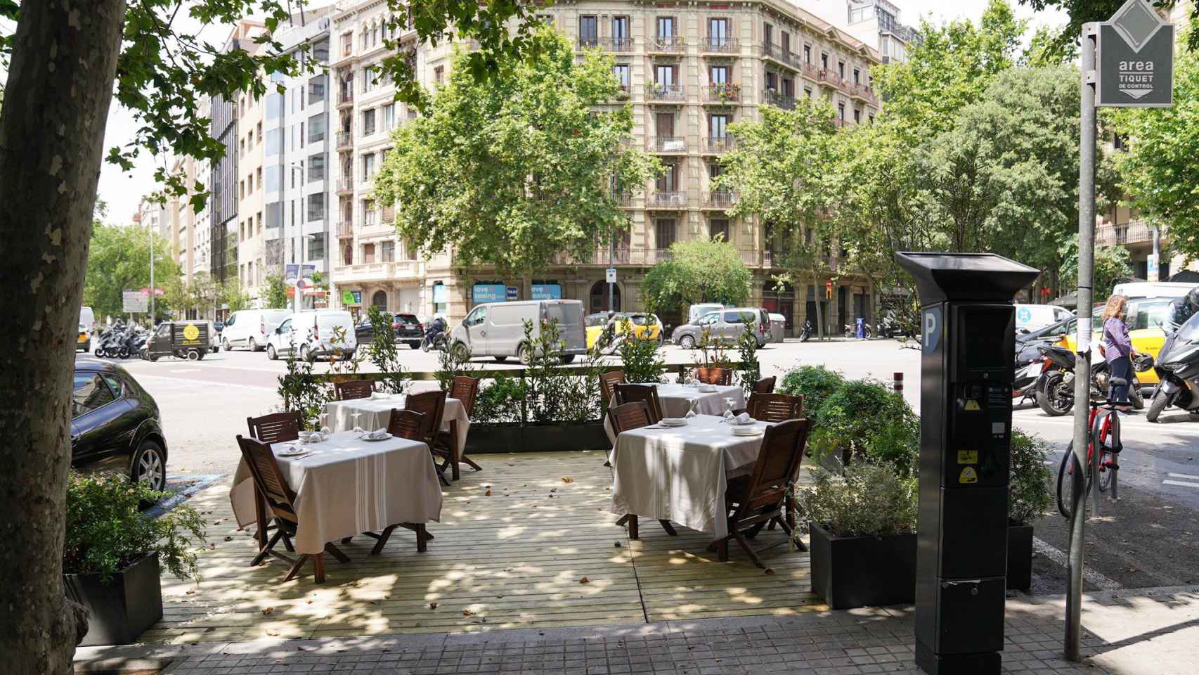 Así son las nuevas terrazas que se han empezado a instalar en Barcelona / REDES SOCIALES