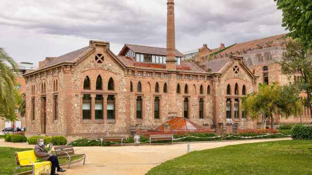 Panorámica del edificio de la Maternitat, en Les Corts / INMA SANTOS