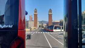 Presentación de los nuevos buses eléctricos de TMB en Plaza España / METRÓPOLI