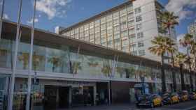 Fachada del Hospital del Mar, en la Barceloneta / EUROPA PRESS - DAVID ZORRAKINO