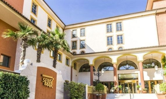 Entrada del hotel que ha lanzado la atractiva oferta de empleo / HOTEL TUI BLUE ISLA CRISTINA