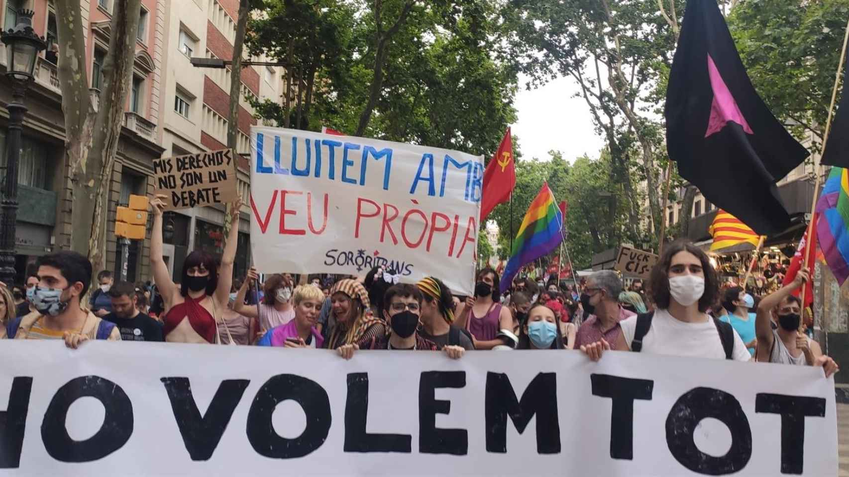 Manifestación LGTBI en el centro de Barcelona / EUROPA PRESS