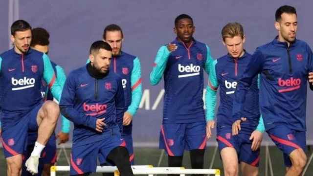 Jugadores del Barça durante un entrenamiento