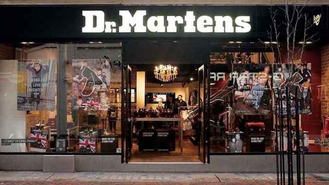 Exterior de un comercio de Dr. Martens