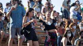 Miles de jóvenes disfrutan del Cruïlla, uno de los últimos festivales organizados en Barcelona EFE / Marta Pérez