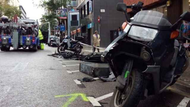 Un accidente de tráfico en Barcelona / METRÓPOLI - HUGO FERNÁNDEZ