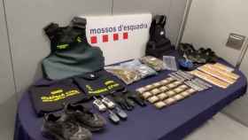 Material incautado por los Mossos d'Esquadra durante la operación / MOSSOS D'ESQUADRA