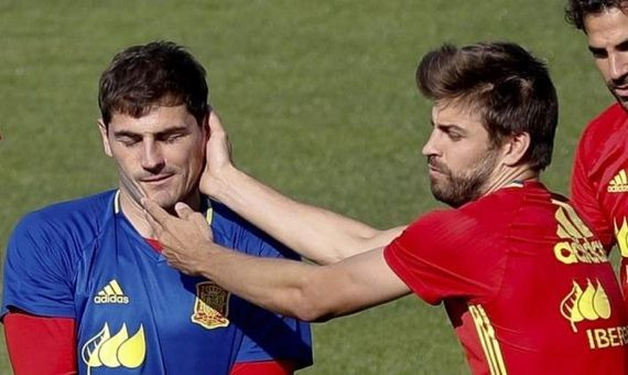 Gerard Piqué e Iker Casillas en la Selección Española / EFE