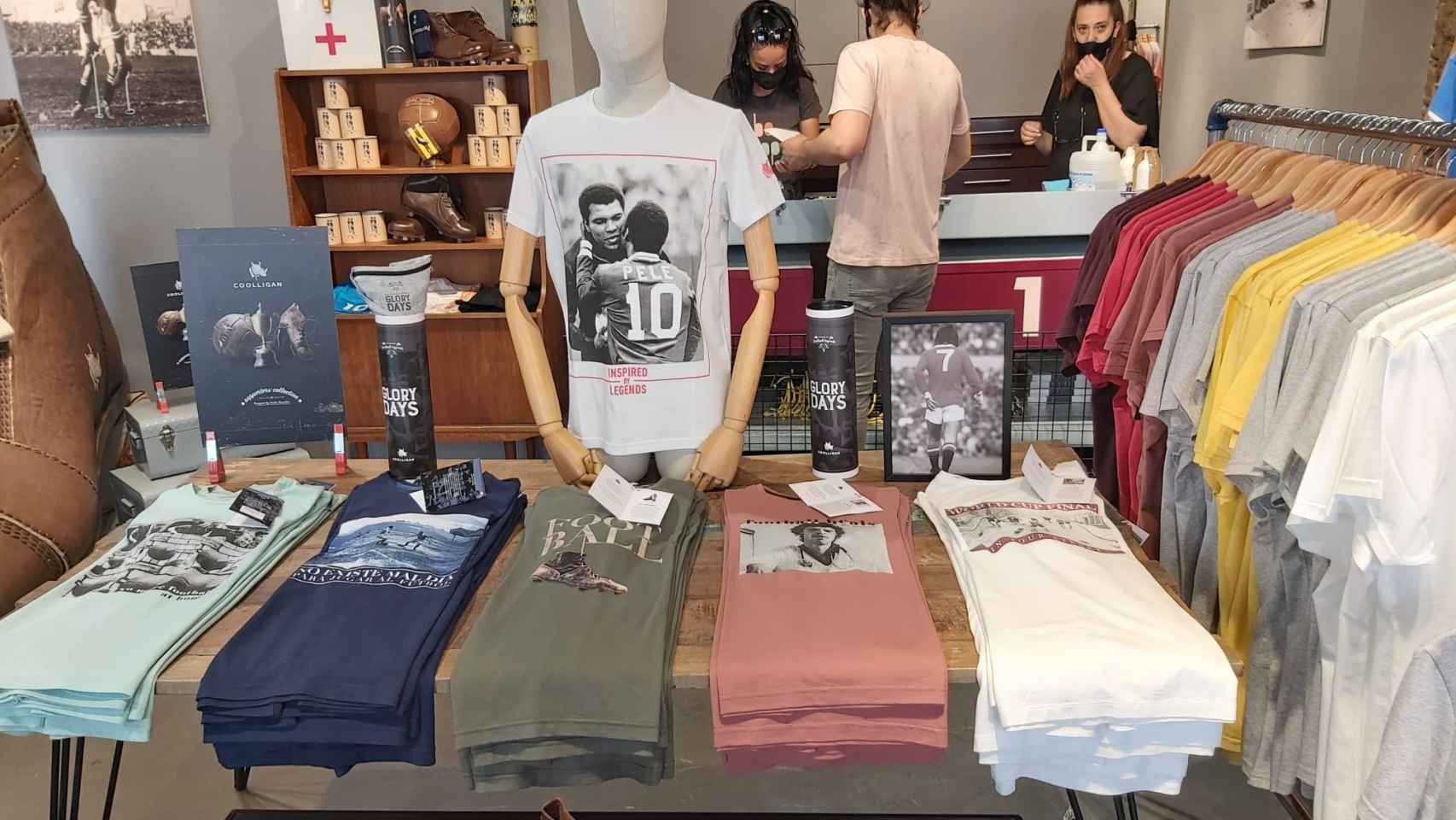 Camisetas de Coolligan, nueva tienda de moda y fútbol de Barcelona / L. R.