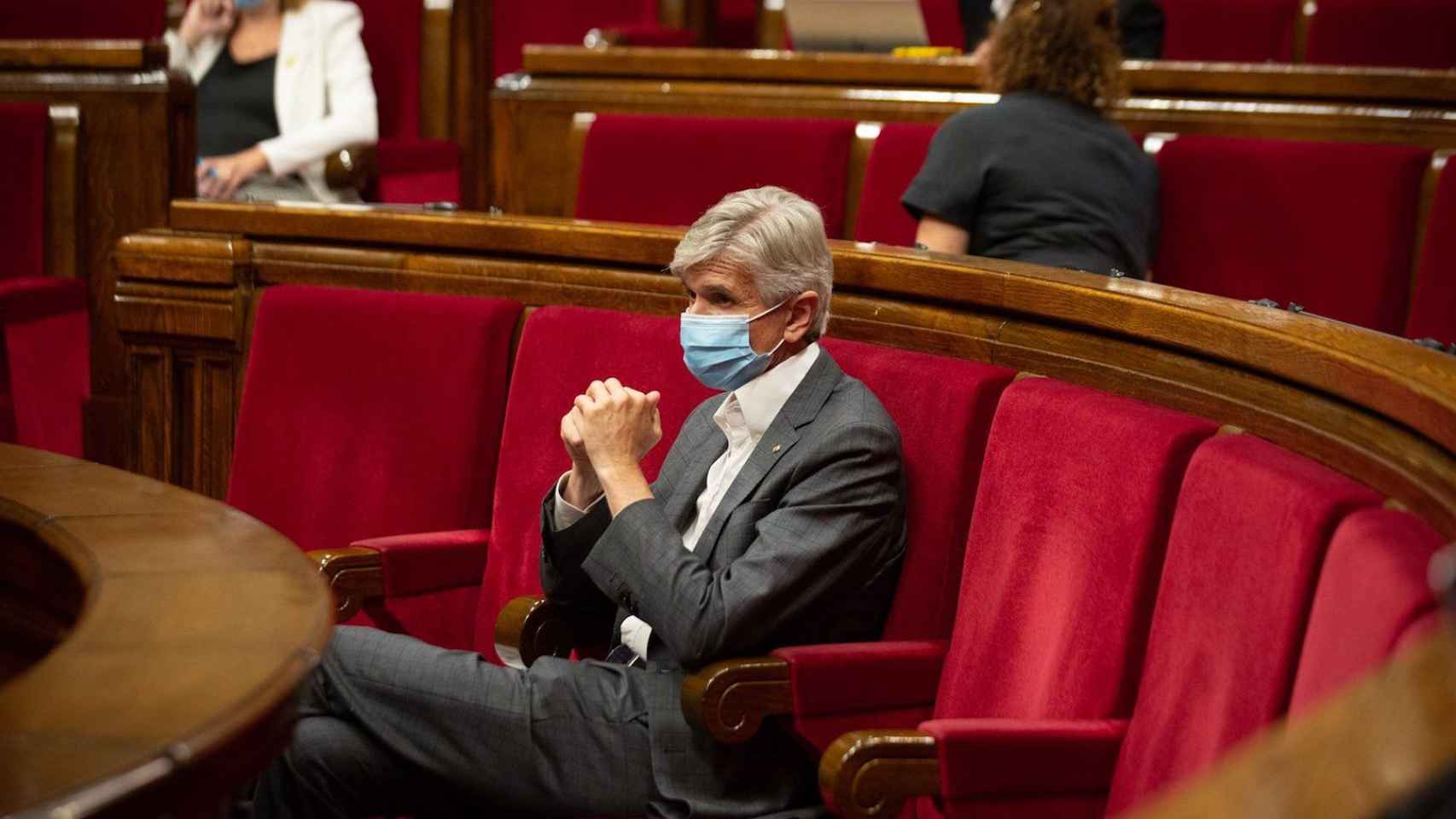 Josep Maria Argimon, en el Parlament, cree que el covid ha acortado la esperanza de vida / EUROPA PRESS- DAVID ZORRAKINO