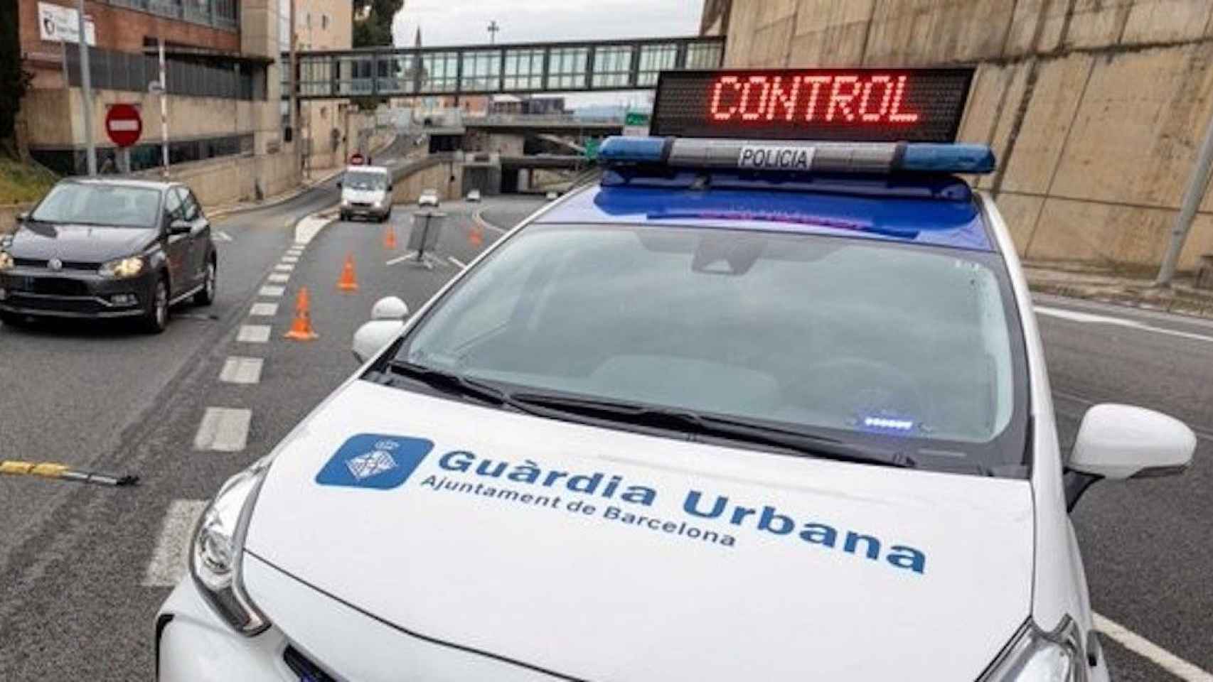 El control de la Guardia Urbana a las VTC, el lunes / TWITTER GUARDIA URBANA