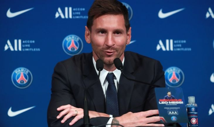 Lionel Messi durante su presentación oficial como nuevo jugador del Paris Saint-Germain (PSG) / EFE/EPA/CHRISTOPHE PETIT TESSON
