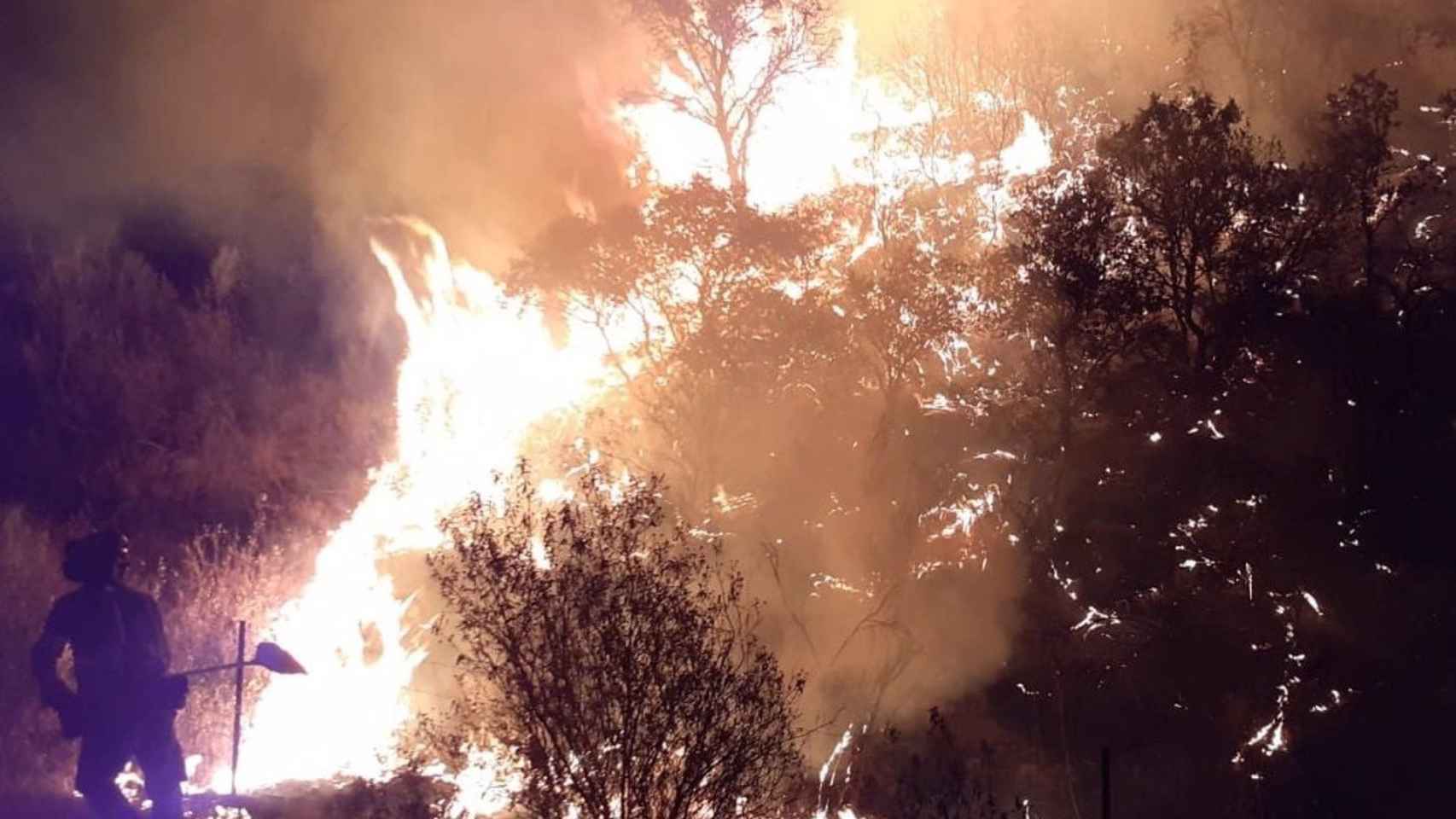 Imagen del incendio declarado en Villaharta (Córdoba), declarado estabilizado por el Infoca / INFOCA