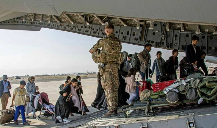 Despega de Kabul el primer avión militar con los españoles y afganos evacuados / EFE