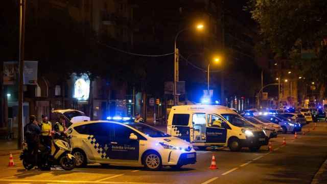 Vehículos aparcados de la Guardia Urbana de Barcelona