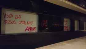 Pintadas de Arran en la sede de Ciutadans en Cornellà / CIUTADANS