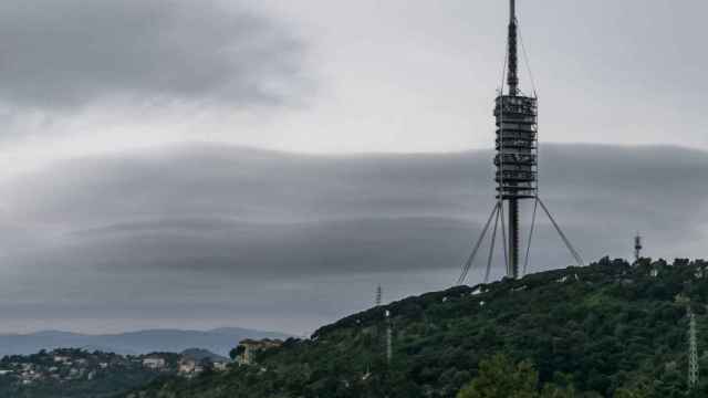 Cielo nublado junto a la Torre Collserola, en Barcelona / ALFONS PUERTAS (alfons_pc)