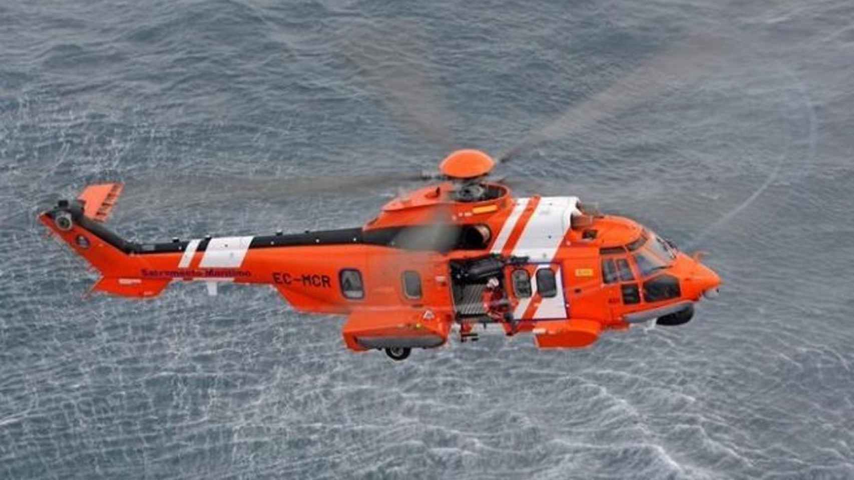 Helicóptero de Salvamento Marítimo en Barcelona / SALVAMENTO MARÍTIMO