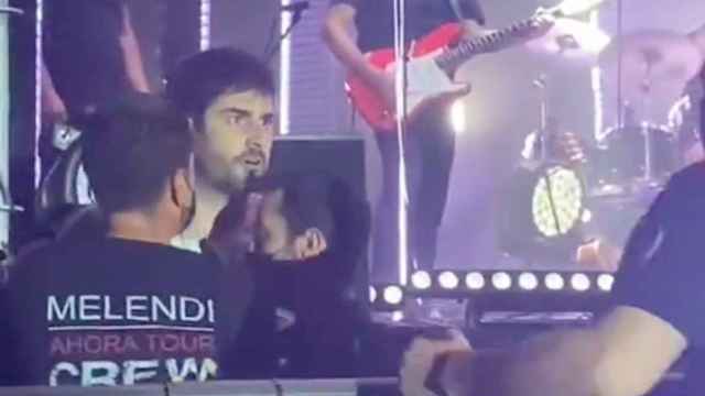 Melendi, a punto de llegar a las manos con un vigilante en mitad de un concierto / REDES SOCIALES