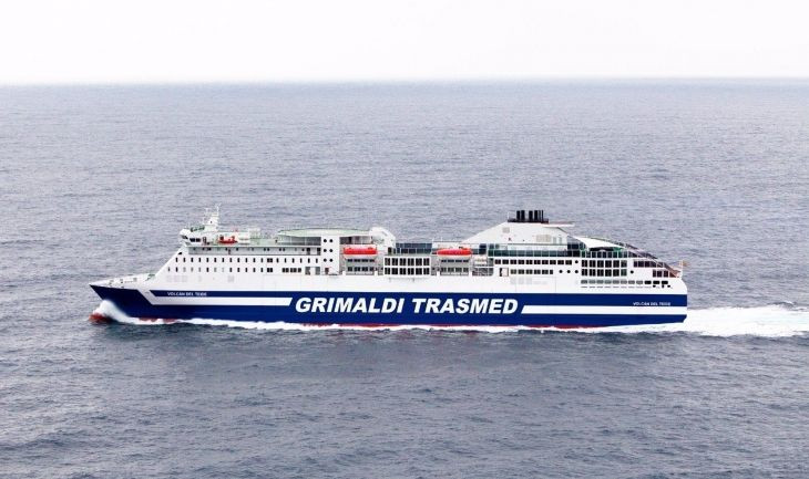 Un barco de la compañía Transmed / TRANSMED