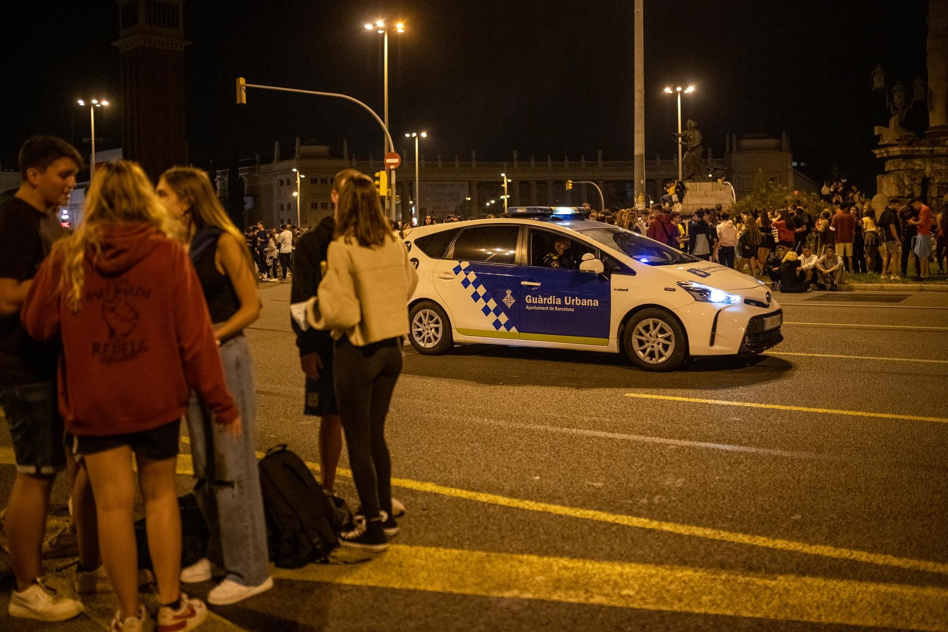 Un coche de la Guardia Urbana, uno de los cuerpos policiales que persigue los robos en Barcelona / EUROPA PRESS