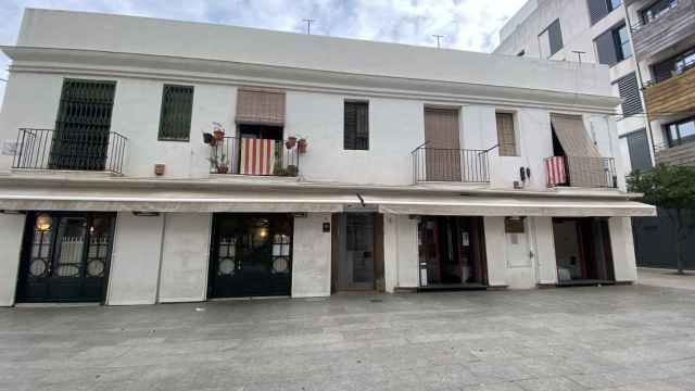 Entrada del restaurante Els Pescadors, un restaurante con 40 años de historia / METRÓPOLI