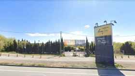 La entrada de las carpas en la carretera de Rubí en Sant Cugat / GOOGLE MAPS