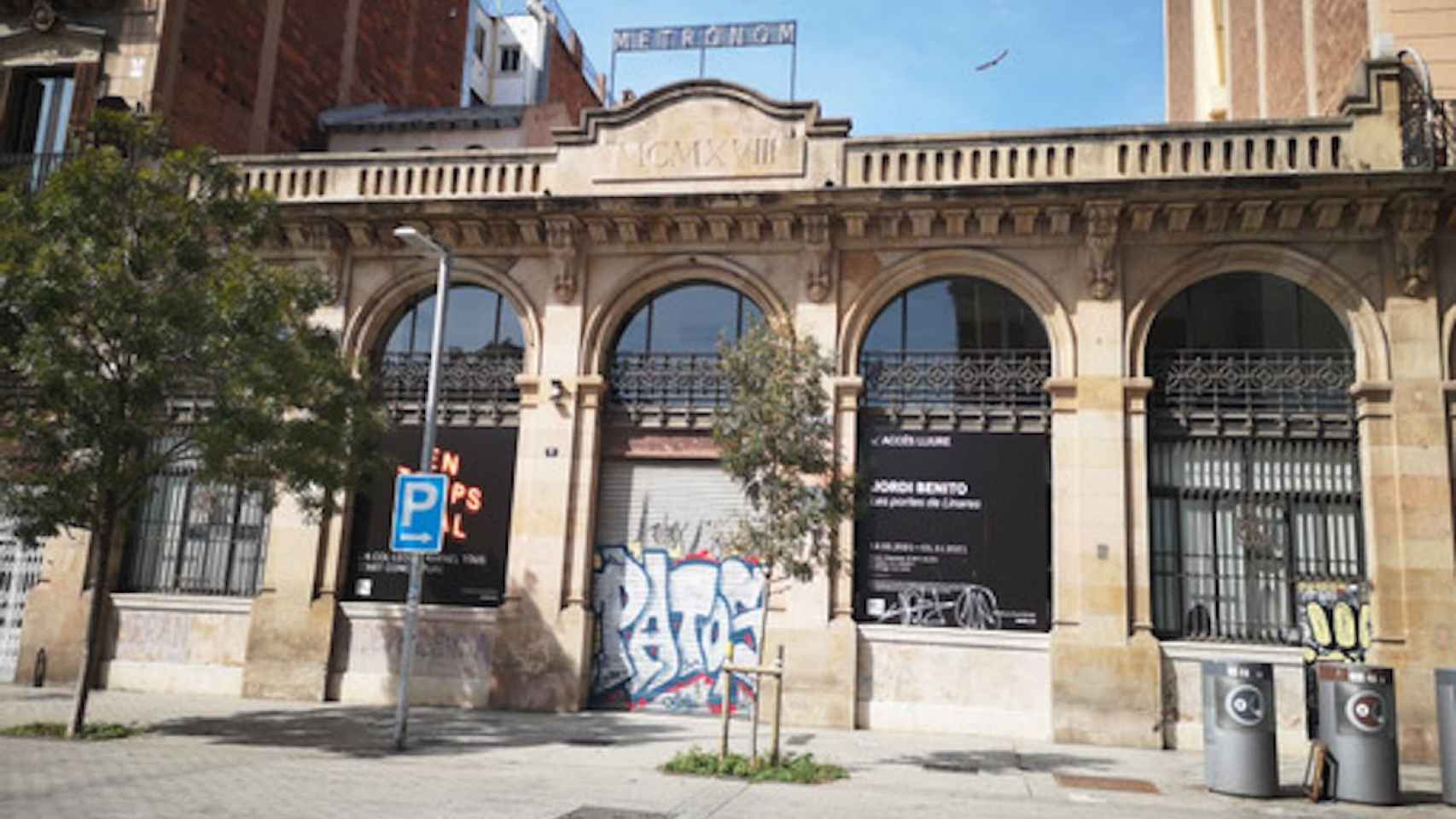 Edificio donde se encuentra la antigua sala de arte contemporáneo Metrònom / INMA SANTOS