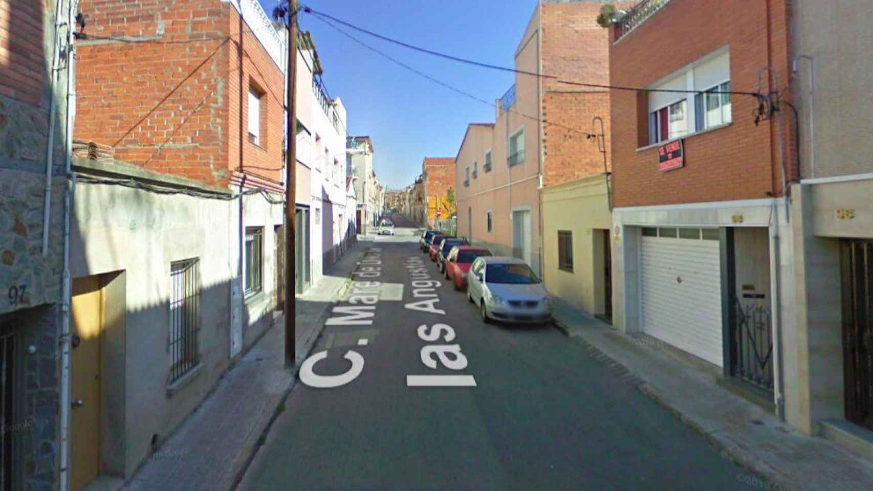 Imagen de la calle Mare de Déu de les Angusties, en Terrassa, donde se habrían producido los hechos / GOOGLE STREET VIEW