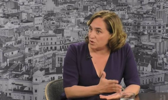 La alcaldesa de Barcelona, Ada Colau, en una entrevista 