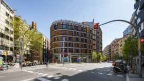 Exterior del bloque de viviendas situado en el número 66 de Riera de Cassoles, en Barcelona  / NÚÑEZ I NAVARRO