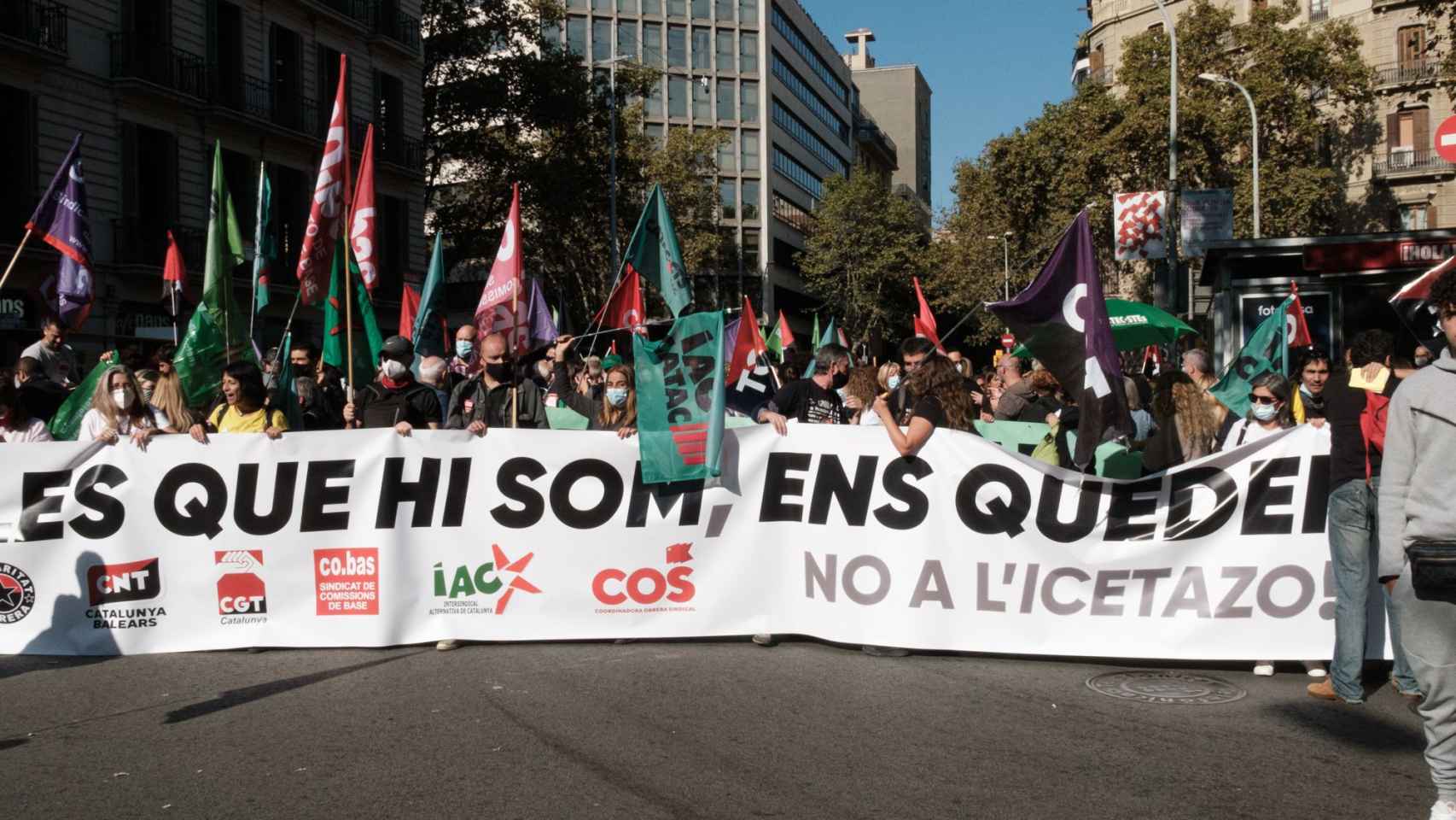 Manifestación de funcionaros este jueves en la Gran Via de Barcelona / PABLO MIRANZO