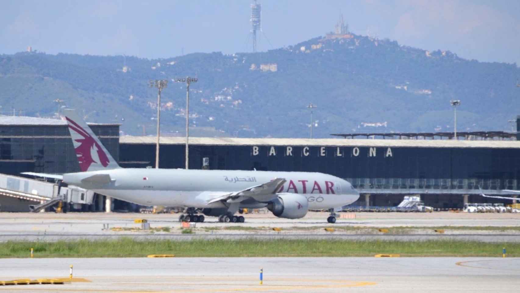 Un avión de Qatar Airways en el Aeropuerto Josep Tarradellas Barcelona-El Prat