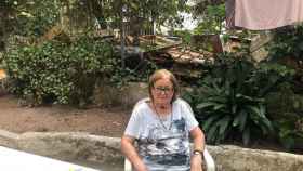 Amparo García sentada en el patio de su casa, en Dalt la Vila / CEDIDA