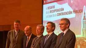 Los ponentes del congreso 'El desafío de la recuperación y el papel de la contratación pública' / CEDIDA