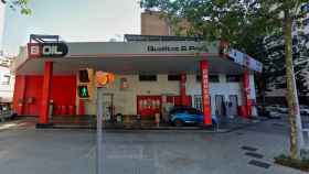 La gasolinera más barata de Barcelona es B-OIL de Bac de Roda / GOOGLE STREET VIEW