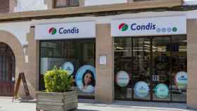 Exterior de un comercio de Condis / CONDIS