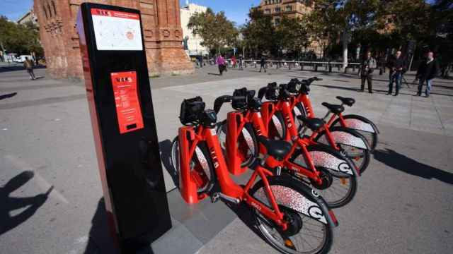 Una estación del Bicing en Arc de Triomf / AYUNTAMIENTO DE BARCELONA